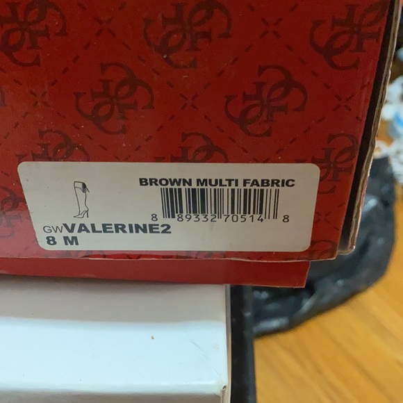 Shoes - Picture 4 of 4